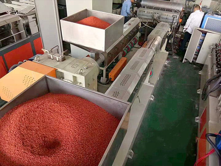 根據客戶的需求，提供合理的方案